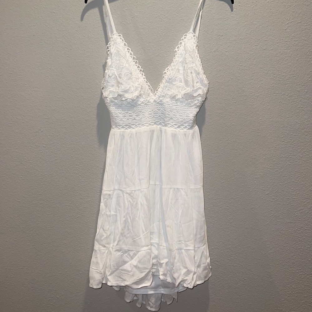 White macrame sun dress ☀️ Medium